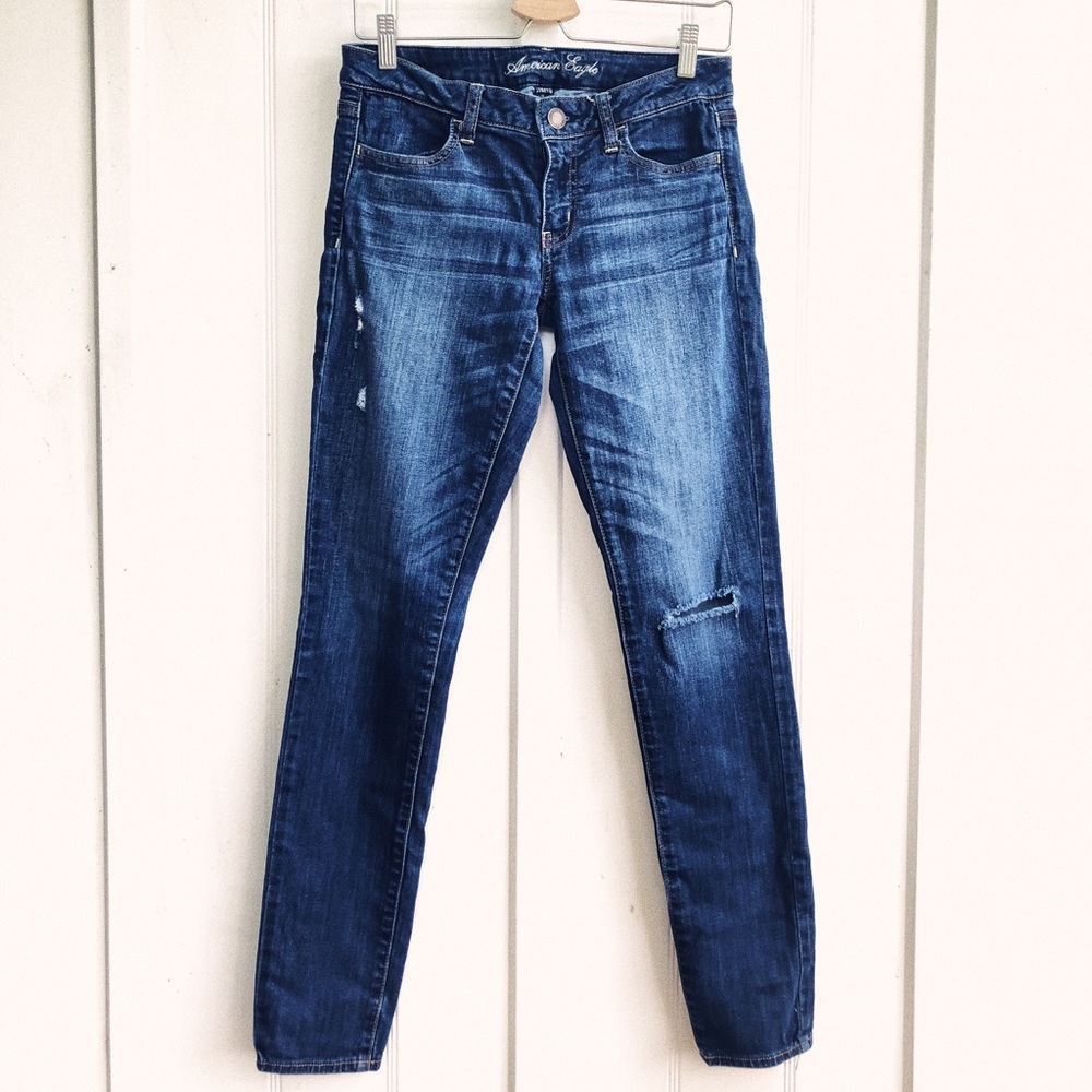 American Eagle Distressed Skinny Jean